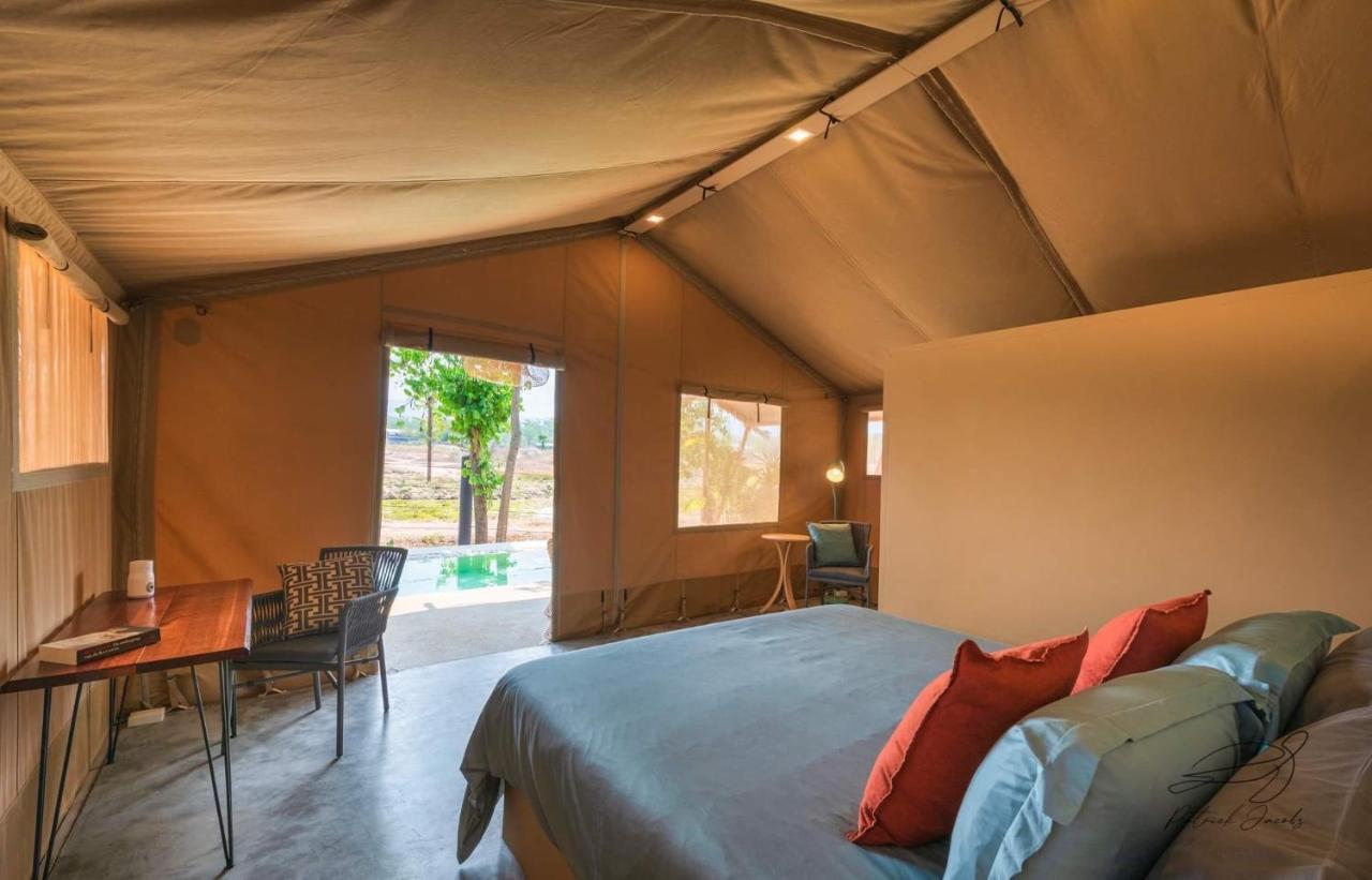 Elephant View Camp Ban Huai Thawai Exterior foto